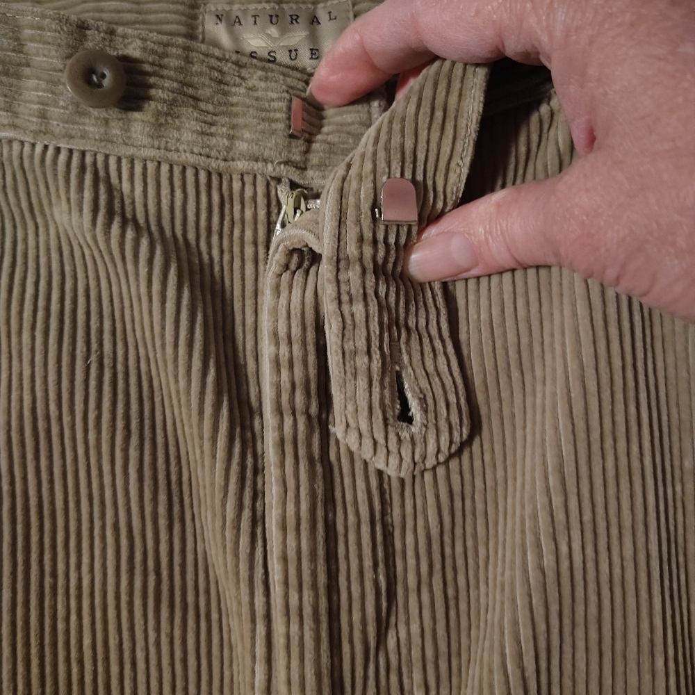 Men's Classic Tan Corduroy Trousers - Picture 4 of 8